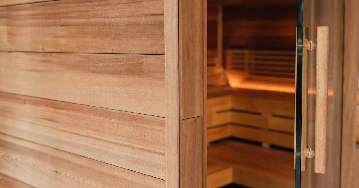 How do you tell a well built sauna cabin from a flimsy one?